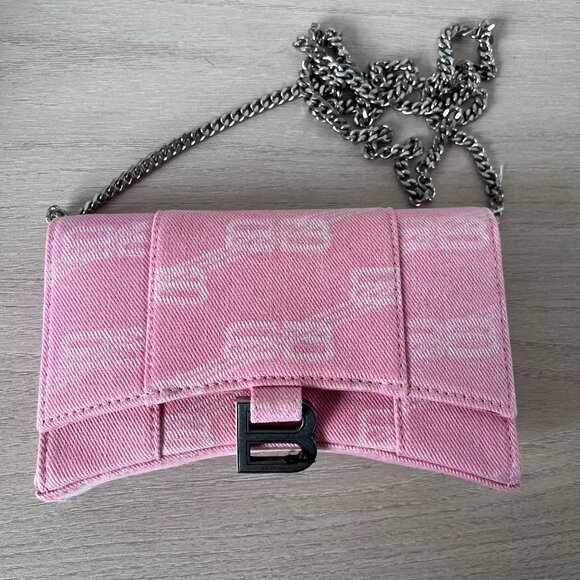 NWT Balenciaga Hourglass Wallet On Chain Pink Denim BB Monogram Laser Wash - Picture 2 of 8